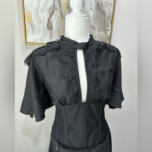 Corset Story Lace Detail Goth Dress - Picture 6 of 11